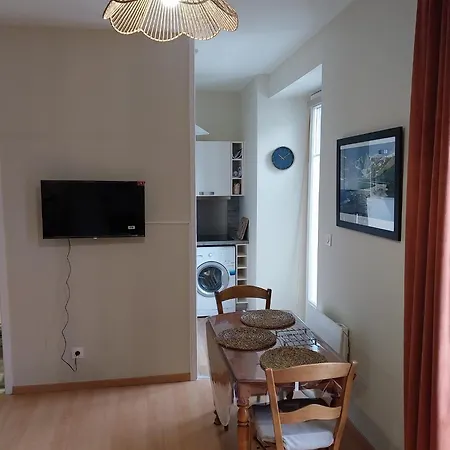 Appartement Cocooning Avec Balcon à Deux Pas Des Thermes *