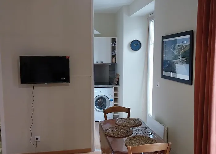 Appartement Cocooning Avec Balcon à Deux Pas Des Thermes *